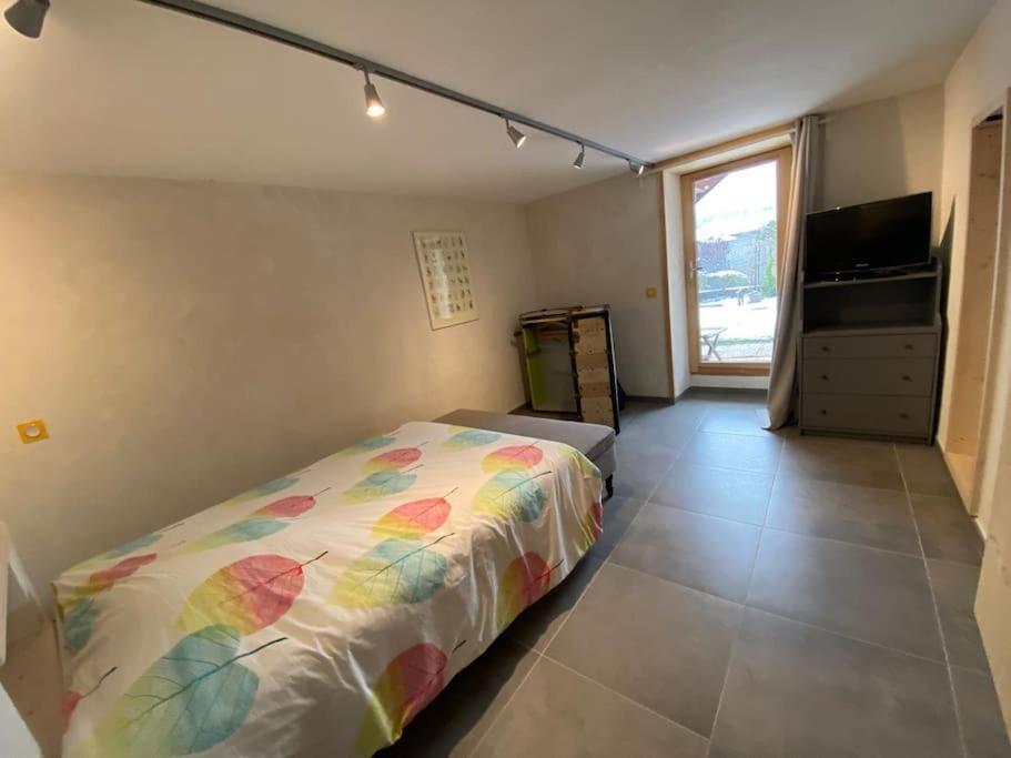 Dans Hameau, Pres Des Pistes Logement De Plein Pied Au Calme Taninges Bagian luar foto